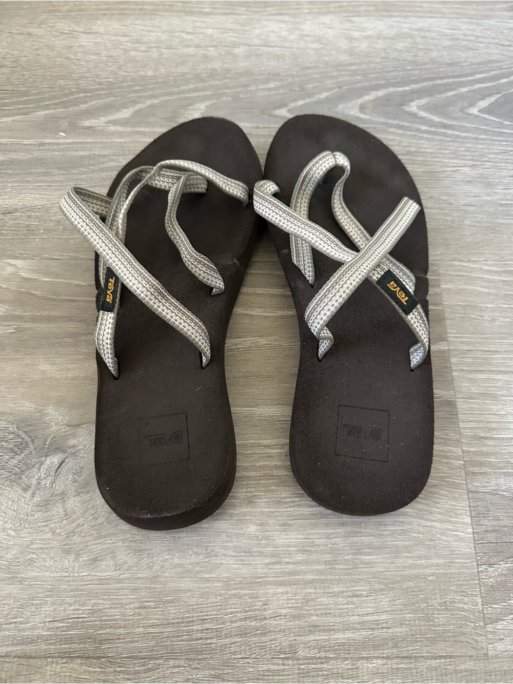 Teva Olowahu Womens Sandals Size 7 Fabric Strappy Flip Flops Brown Mush Foam 684